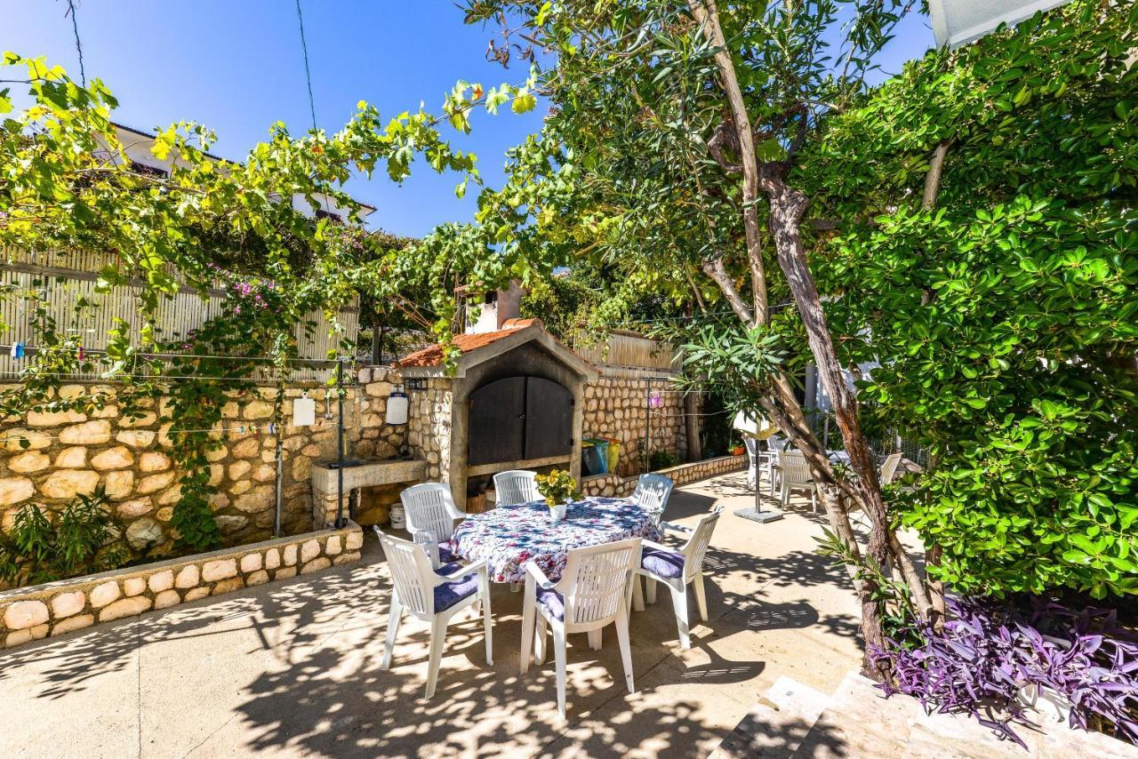 Apartments Jadran باغ المظهر الخارجي الصورة