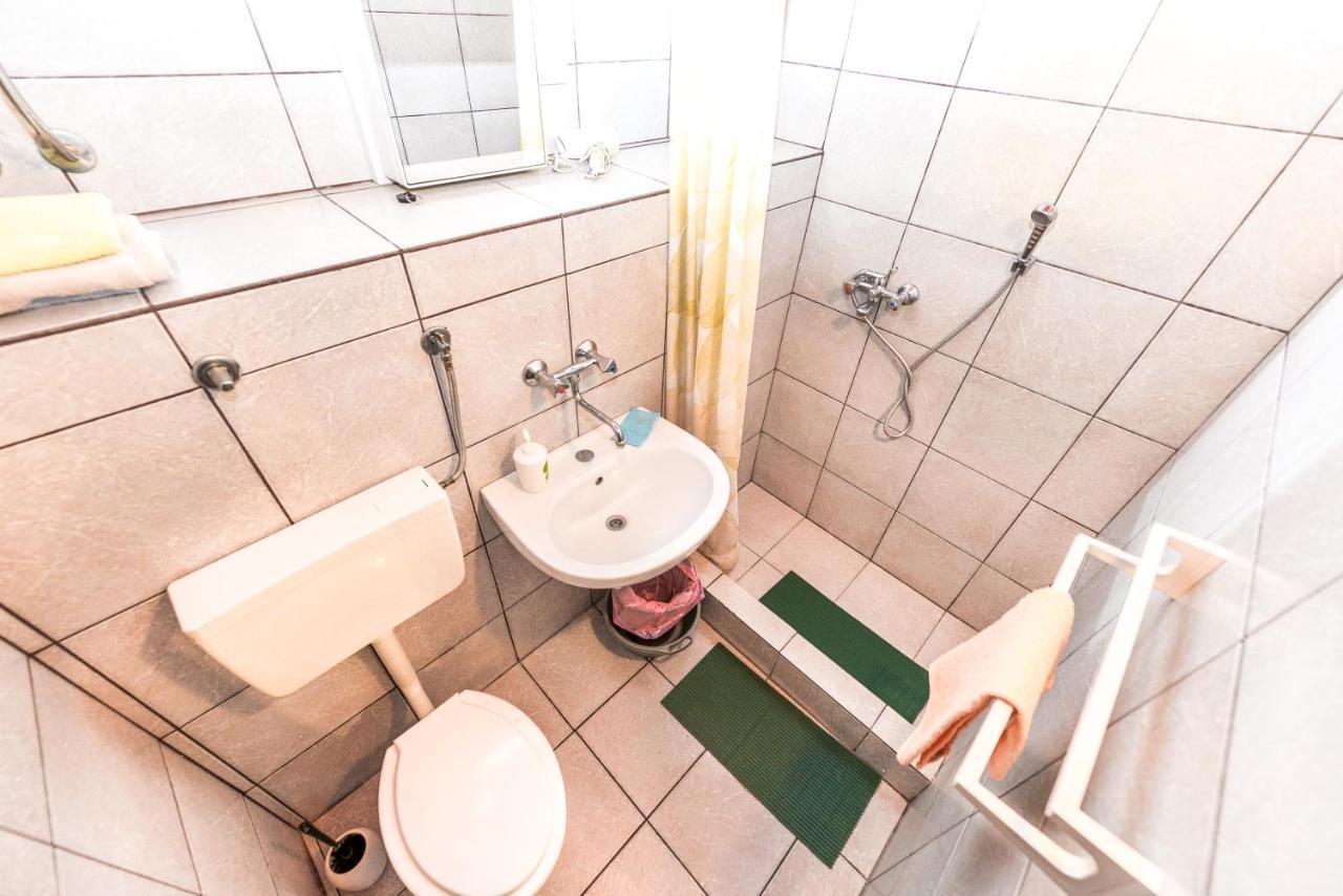 Apartments Jadran باغ المظهر الخارجي الصورة